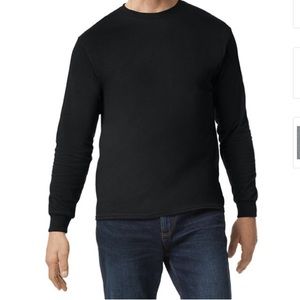 Gilden . Long Sleeve Shirt 👕